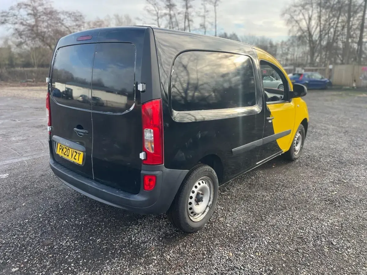 Begagnad Mercedes Citan 109 94 HK (69 kW) 2020 Svart