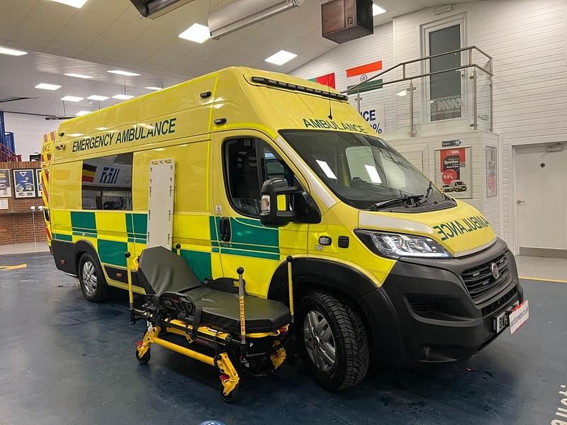 Used Fiat Ducato 180 HP (132 kW) 2020 Yellow Van