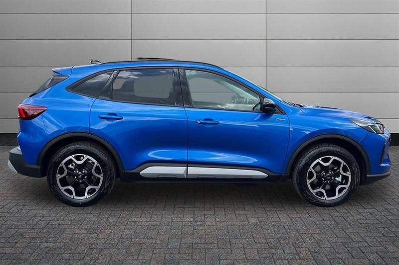 Begagnad Ford Kuga Active 243 HK (178 kW) 2025 Blå SUV