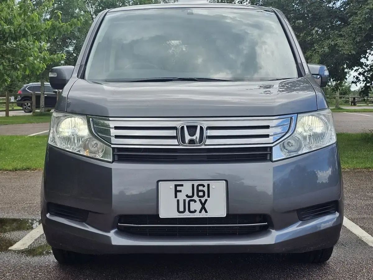 Used Honda Stepwgn 2012 Grey MPV