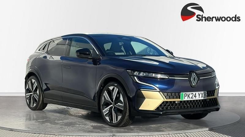 Begagnad Renault Megane E-Tech Iconic 161 kW (220 HK) 2024 Blå Halvkombi