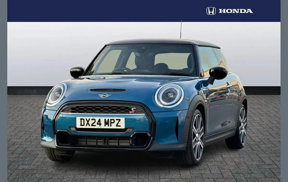 Used Mini Cooper S Exclusive 176 HP (129 kW) 2024 Blue Hatchback