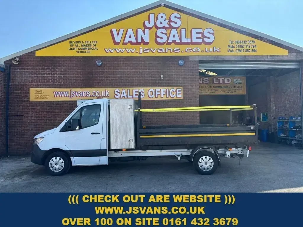 Usado Mercedes Sprinter 140 HP (102 kW) 2019 Branco Van