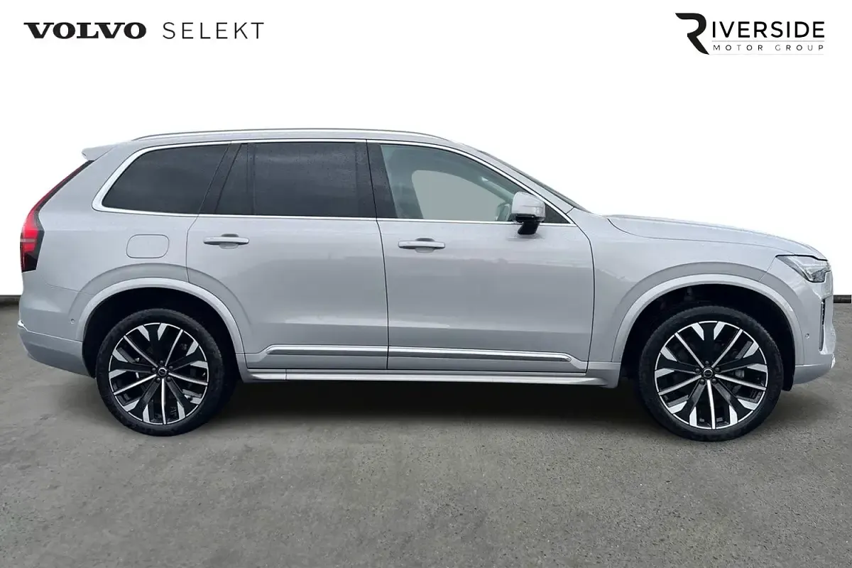 Used Volvo XC90 Ultra 455 HP (334 kW) 2025 Silver dawn SUV