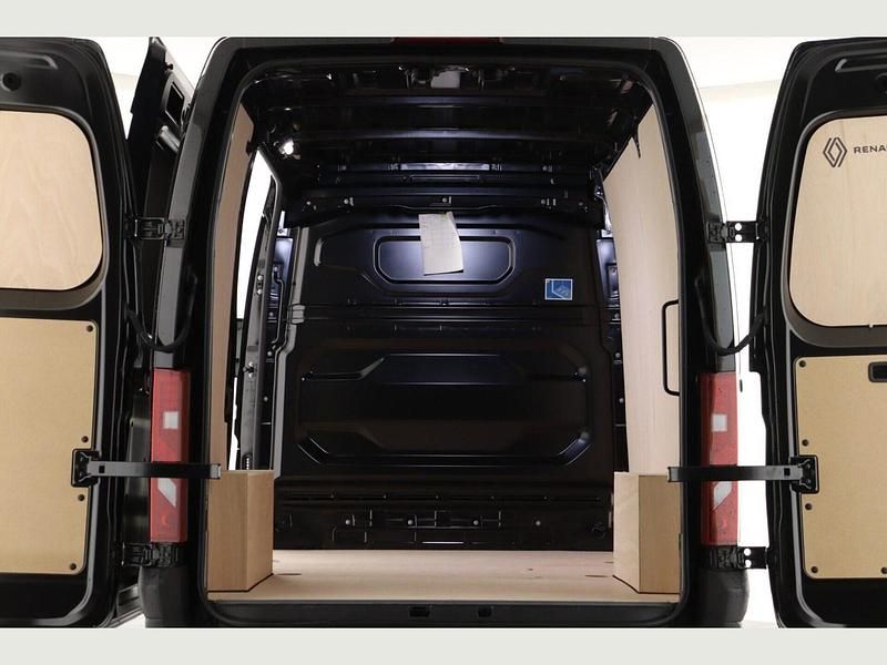 Novo Renault Master 2026 Preto Monovolume