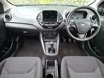Used Ford Ka Plus Zetec 70 HP (51 kW) 2019 White Hatchback