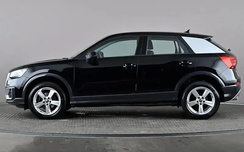 Begagnad Audi Q2 Sport 116 HK (85 kW) 2019 Svart SUV