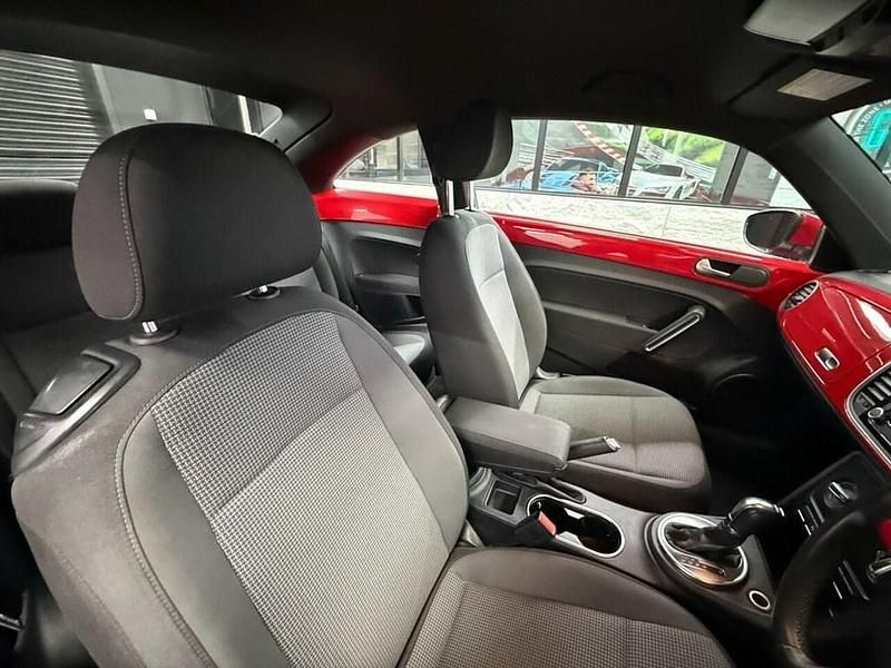 Used VW Beetle Design 105 HP (77 kW) 2012 Red Hatchback