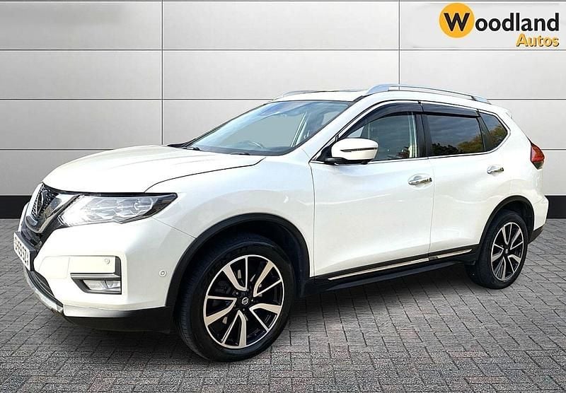 White Used 2019 Nissan X-Trail Tekna SUV | £14,695 (Fair price) - Image 1/4