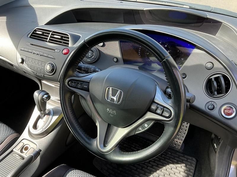 Used Honda Civic ES 140 HP (102 kW) 2009 Grey Hatchback