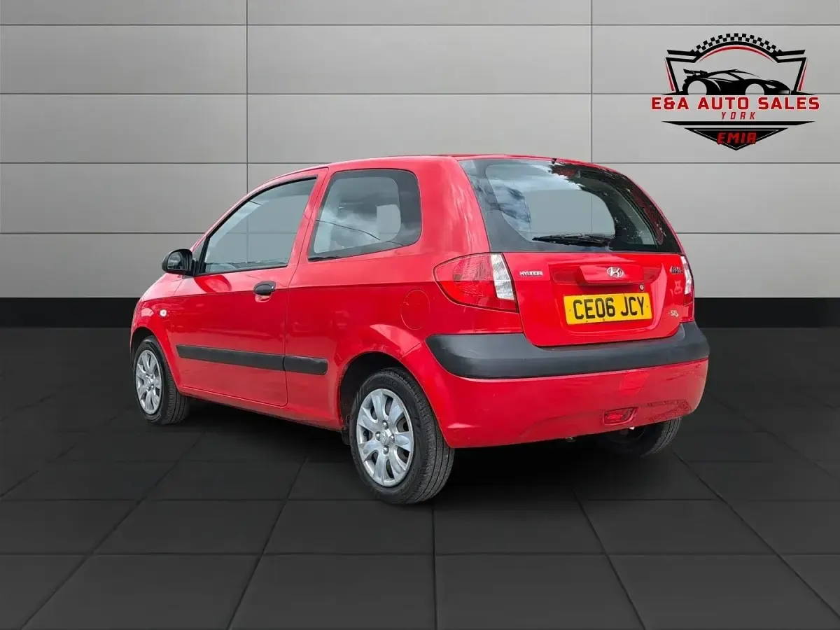 Used Hyundai Getz SE 66 HP (48 kW) 2006 Red Hatchback