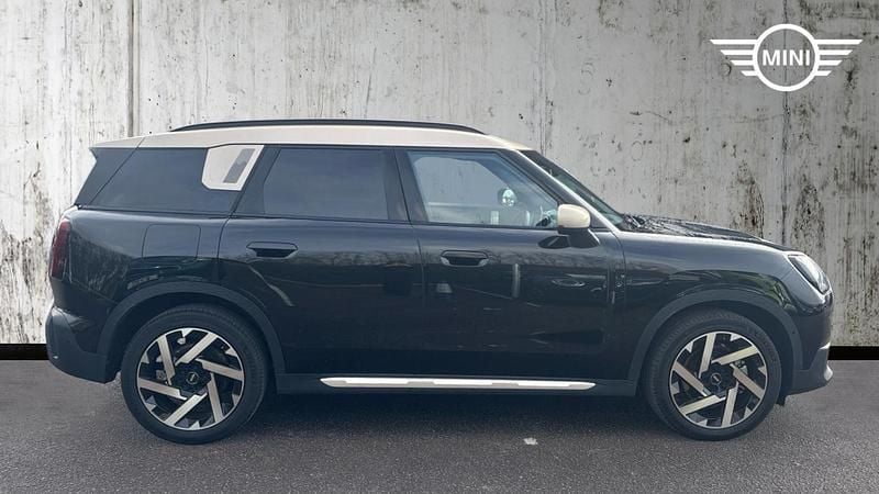 Used Mini Countryman 170 HP (125 kW) 2025 Midnight black ii SUV