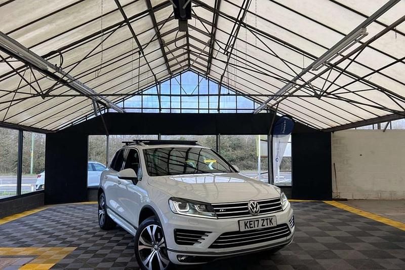 Used VW Touareg R-line 262 HP (192 kW) 2017 White SUV