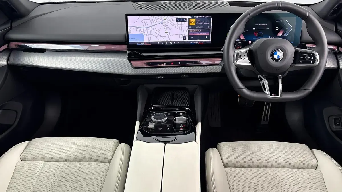 Used BMW 520 M Sport 205 HP (150 kW) 2025 Black Estate