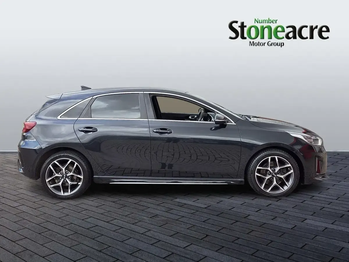 Used Kia Ceed GT-Line 140 HP (102 kW) 2019 Black Hatchback