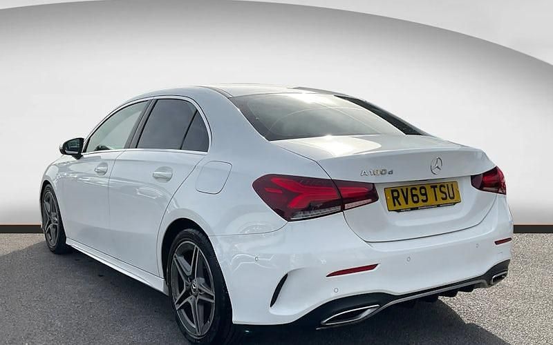 Used Mercedes A180 Executive 116 HP (85 kW) 2019 White Sedan