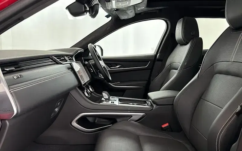 Used Jaguar F-Pace R-Dynamic 300 HP (220 kW) 2024 SUV