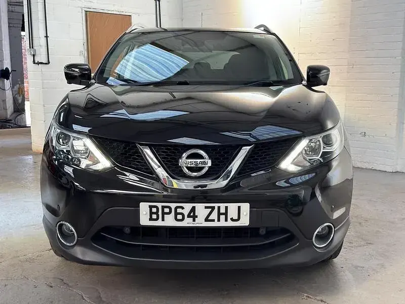 Used Nissan Qashqai N-TEC 110 HP (80 kW) 2015 Black SUV
