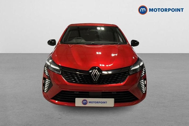 Used Renault Clio V Techno 90 HP (66 kW) 2024 Red Hatchback