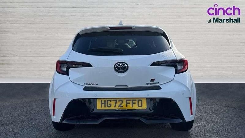 Used Toyota Corolla Sport 140 HP (102 kW) 2023 White Hatchback