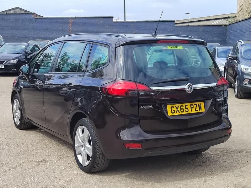 Used Vauxhall Zafira 138 HP (101 kW) 2015 Brown MPV