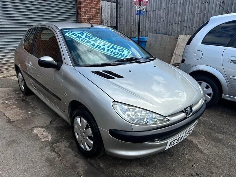 Grey Used 2004 Peugeot 206 S Hatchback | £1,995 (Fair price) - Image 1/3