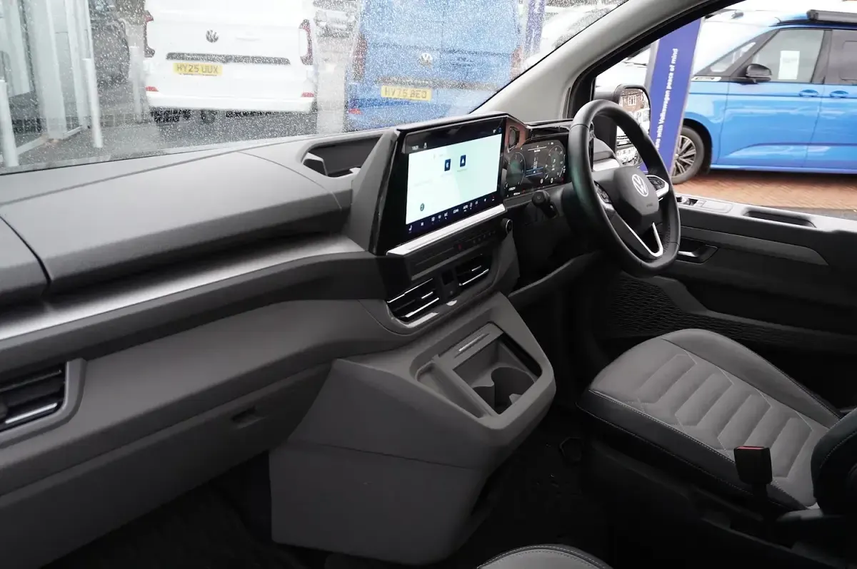 Used VW T7 Style 170 HP (125 kW) 2025 Grey Van