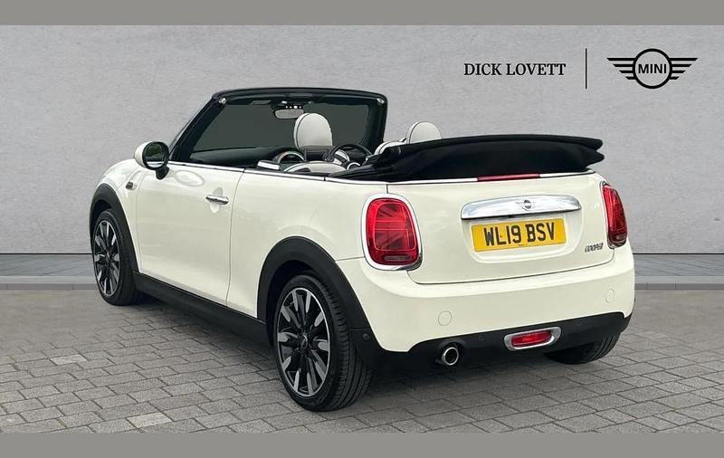 Used Mini Cooper Cabriolet Exclusive 134 HP (98 kW) 2019 White Cabriolet