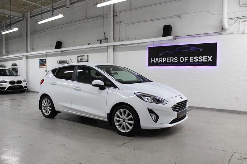 White Used 2017 Ford Fiesta Titanium Hatchback | £4,995 (Fair price) - Image 1/4