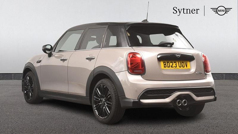 Used Mini Cooper S Exclusive 176 HP (129 kW) 2023 Grey Hatchback