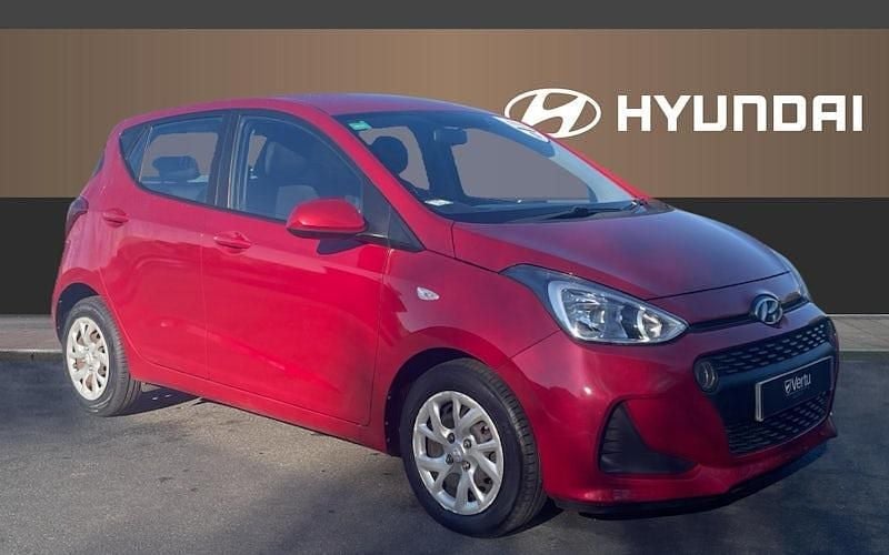 Used Hyundai i10 SE 67 HP (49 kW) 2019 Red Hatchback