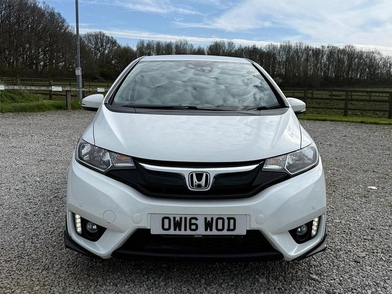Used Honda Jazz EX 102 HP (75 kW) 2016 White Hatchback