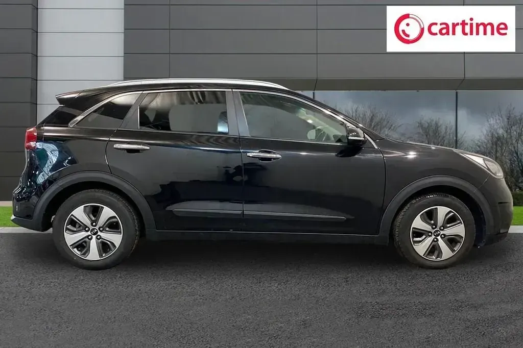 Usado Kia Niro 139 CV (102 kW) 2018 Negro SUV