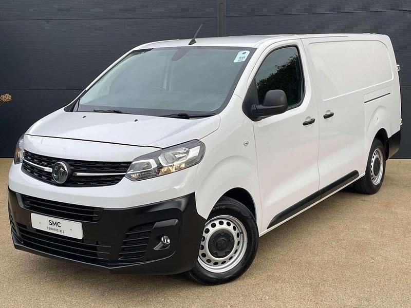 White Used 2022 Vauxhall Vivaro S MPV | £10,995 (Fair price) - Image 1/4