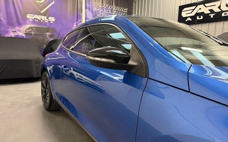 Begagnad VW Scirocco GT 180 HK (132 kW) 2017 Blå Sportkupé