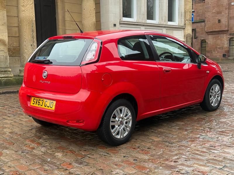 Used Fiat Punto Easy 2013 Red Hatchback