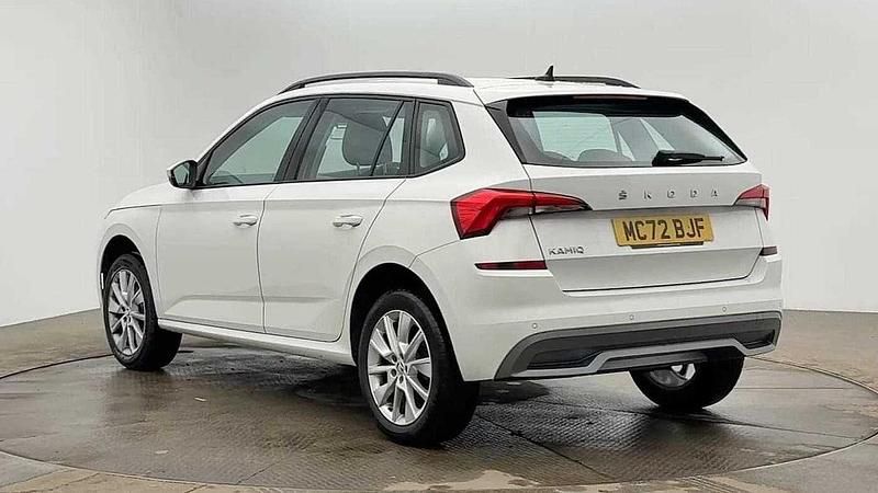 Used Skoda Kamiq SE 94 HP (69 kW) 2023 White SUV