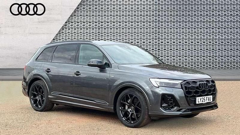 Grey New 2025 Audi Q7 Black Edition SUV | £62,563 (Fair price) - Image 1/4