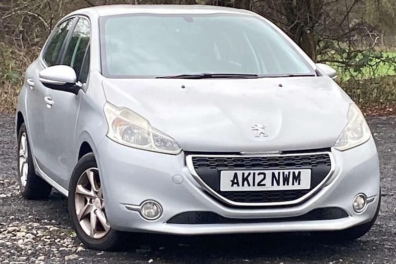 Silver Used 2012 Peugeot 208 Active Hatchback | £2,250 (Fair price) - Image 1/1