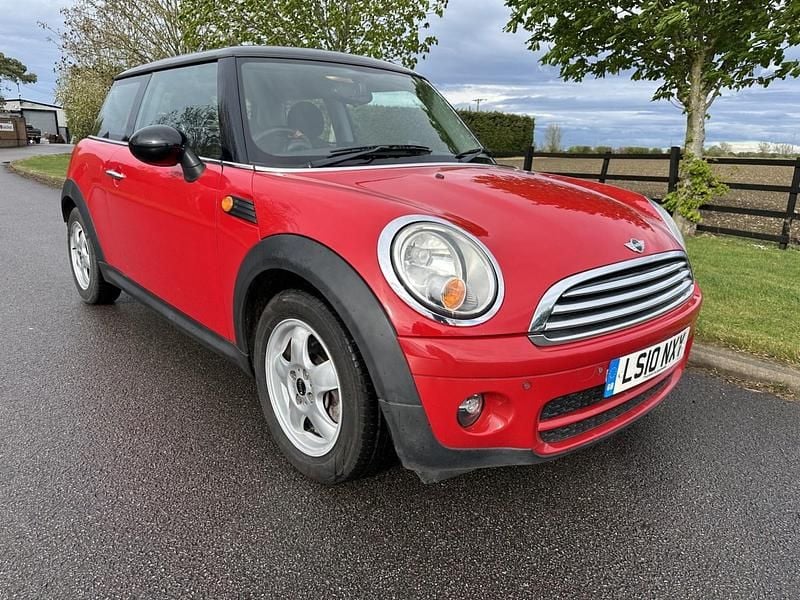 Używany Mini Cooper D Hatch 2010 Czerwony Hatchback