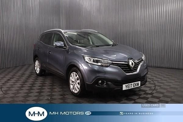 Grey Used 2017 Renault Kadjar Dynamique SUV | £6,950 (Fair price) - Image 1/4