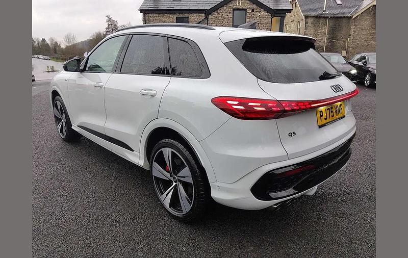 Used Audi Q5 Advanced 200 HP (147 kW) 2025 White SUV