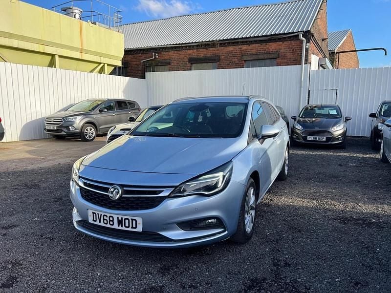 Begagnad Vauxhall Astra S 2018 Silver Kombi