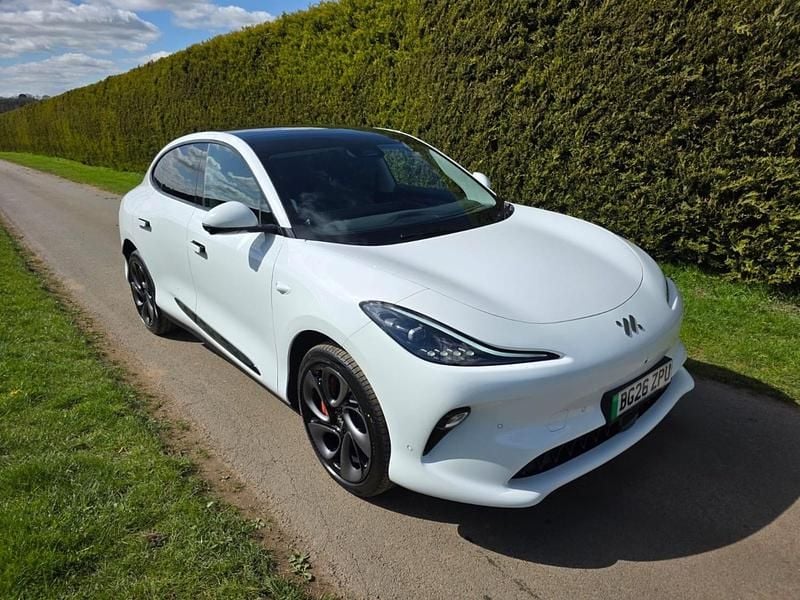 New MG IM6 Performance 553 kW (752 HP) 2026 White SUV