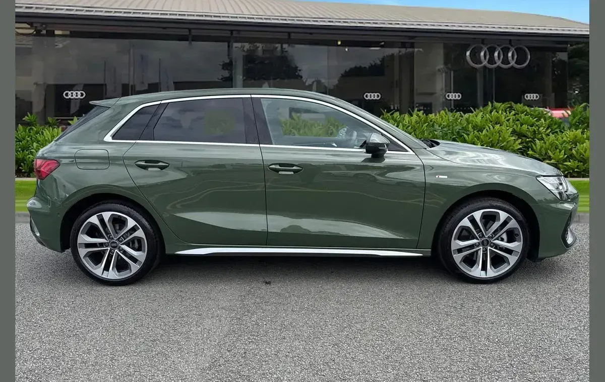 Used Audi A3 e-tron S-Line 200 HP (147 kW) 2026 Green Hatchback