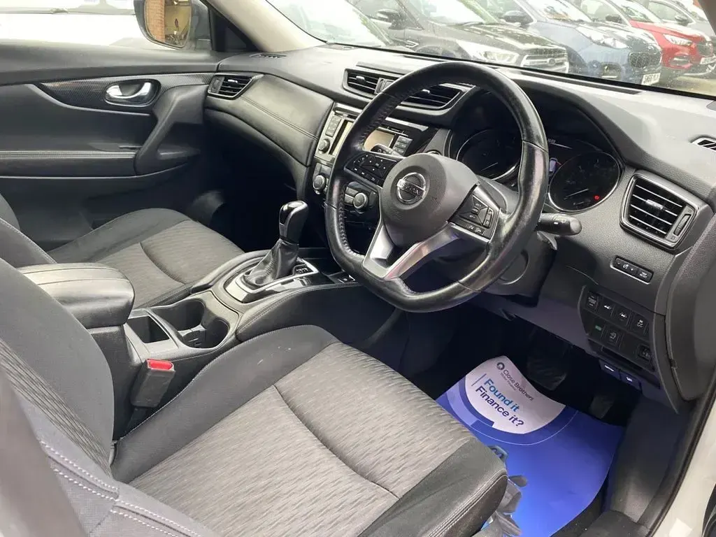 Used Nissan X-Trail N-Connecta 130 HP (95 kW) 2018 White SUV