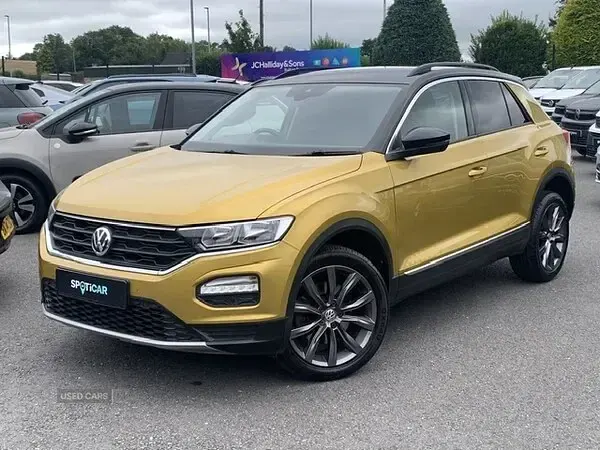 Used VW T-Roc Design 150 HP (110 kW) 2018 Yellow SUV