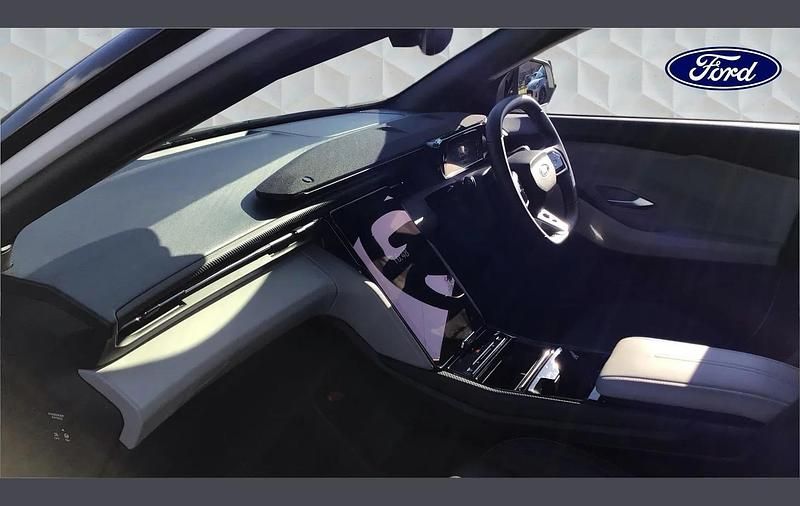 Used Ford Capri Extended Range 210 kW (286 HP) 2025 Frozen white SUV