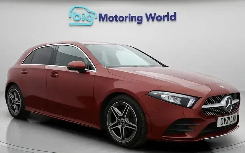Begagnad Mercedes A180 Executive 136 HK (100 kW) 2021 Halvkombi