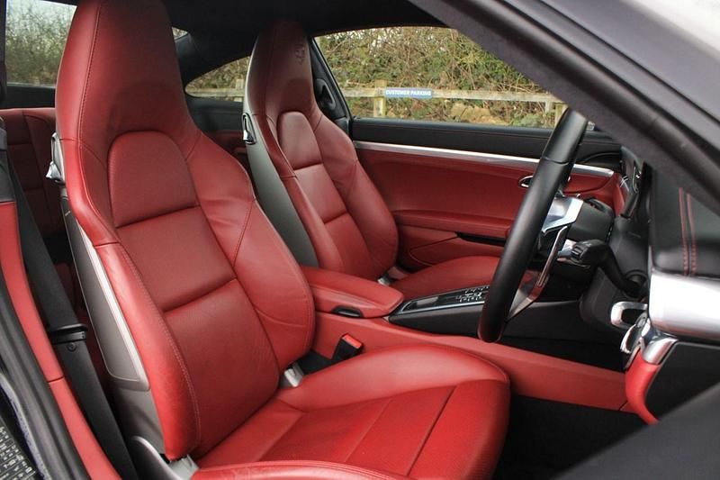 Used Porsche 911 2016 Black Coupe